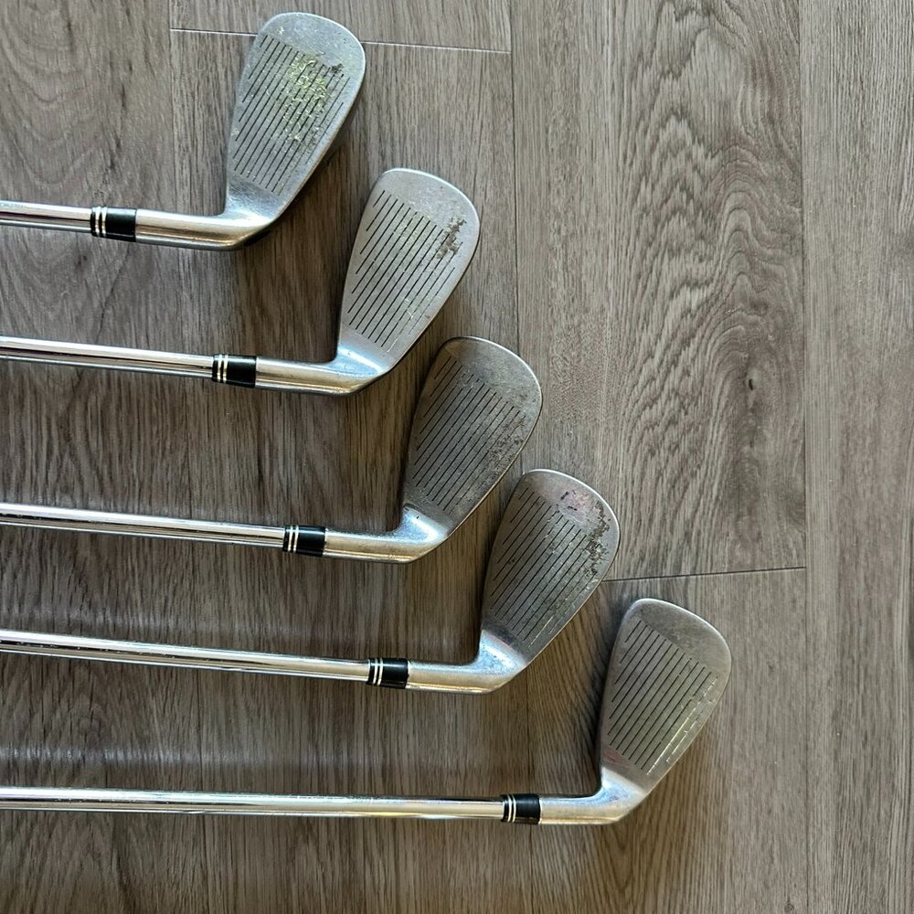 Set of 5 Tommy Armour Golf Club Iron Set - Left Handed